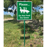 Do Not Feed The Geese Lawnboss Sign